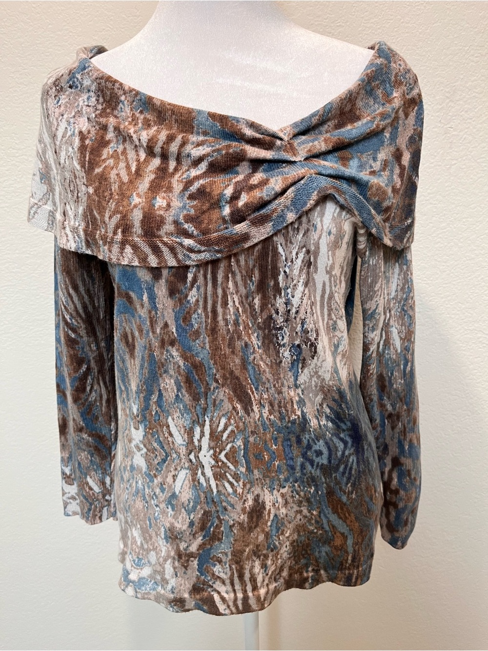 NIC+ZOE Off-the-Shoulder Mixed Print Sweater in Brown, Blue & Cream